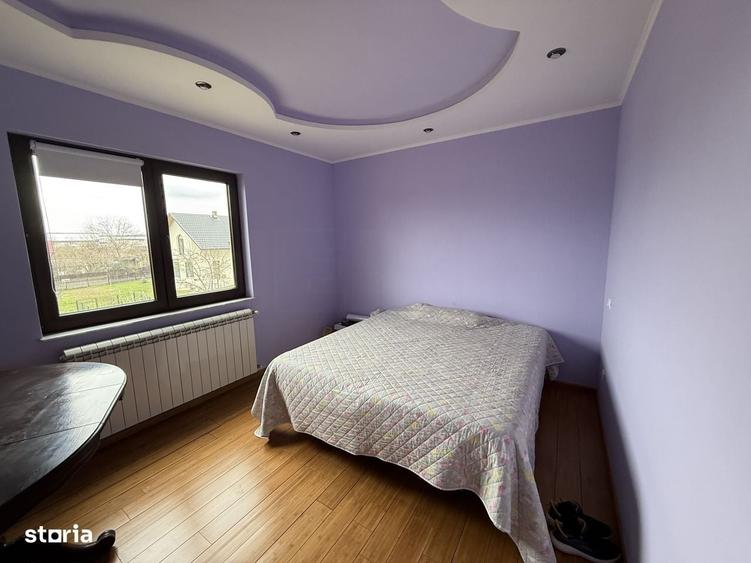 Casă cu 4 camere în Băiceni