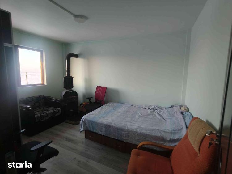 Casă cu 2 camere cu Teren 3000 Mp în Frumușani