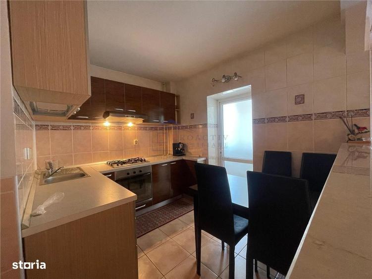 Apartament cu 3 camere decomandat în Obcini