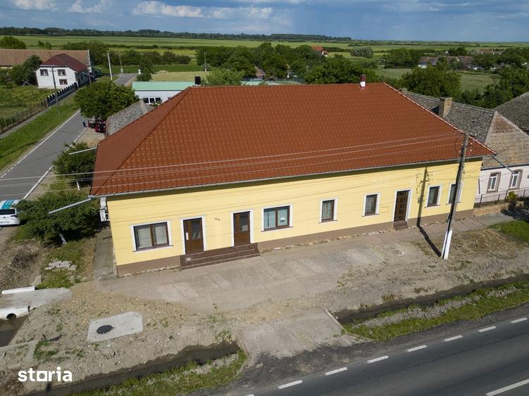 Casă cu 4 camere cu Teren 1510 Mp în Cenad