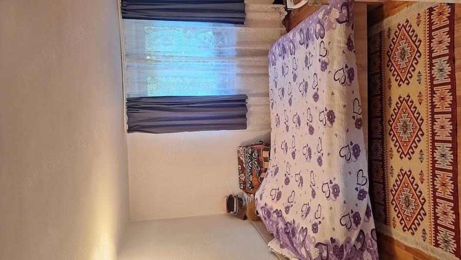 Casă cu 3 camere cu Teren 994 Mp în Central