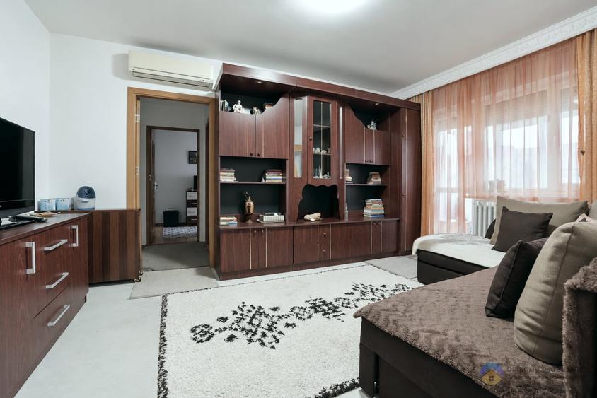 Apartament cu 2 camere semidecomandat în Precista