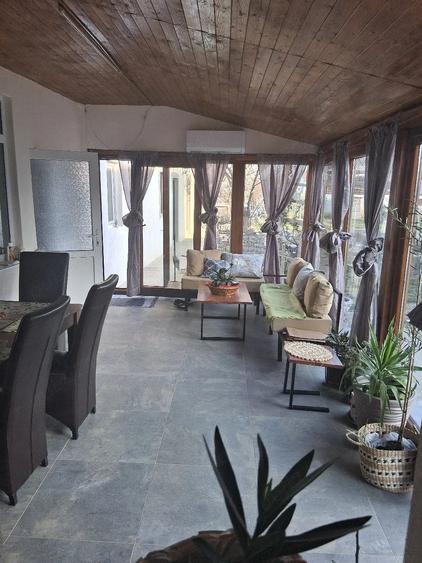 Casă cu 4 camere cu Teren 700 Mp în Peciu Nou