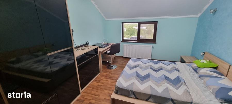 Casă cu 5 camere cu Teren 1000 Mp în Răchiți