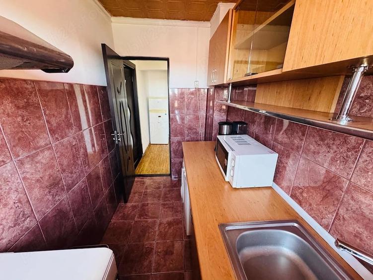 Apartament cu 3 camere nedecomandat în Crihala