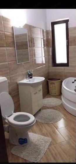Apartament cu 2 camere decomandat în 1 Mai