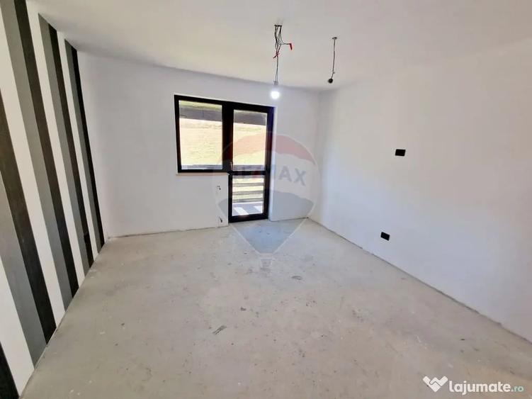 Casa / Vila cu 8 camere de vanzare in zona Balaur - 12