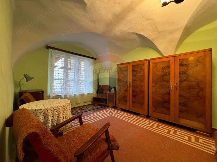Apartament cu 4 camere nedecomandat în Ultracentral