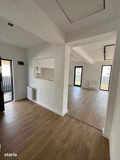 Casă cu 3 camere cu Teren 260 Mp în Clinceni