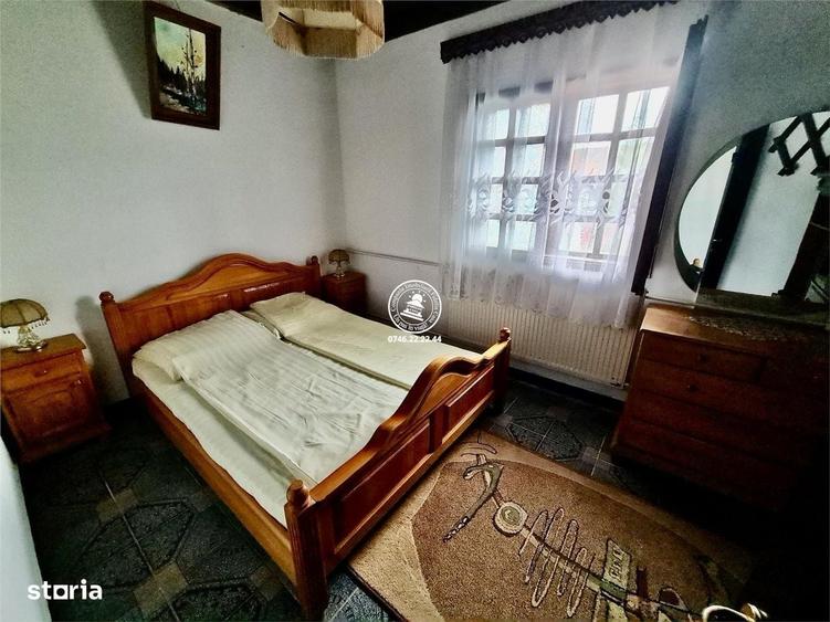 Casă cu 4 camere cu Teren 4500 Mp în Schitu Duca