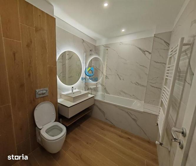 Apartament cu 3 camere decomandat în Astra