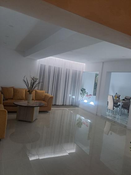 Apartament cu 4 camere decomandat în Exterior Vest