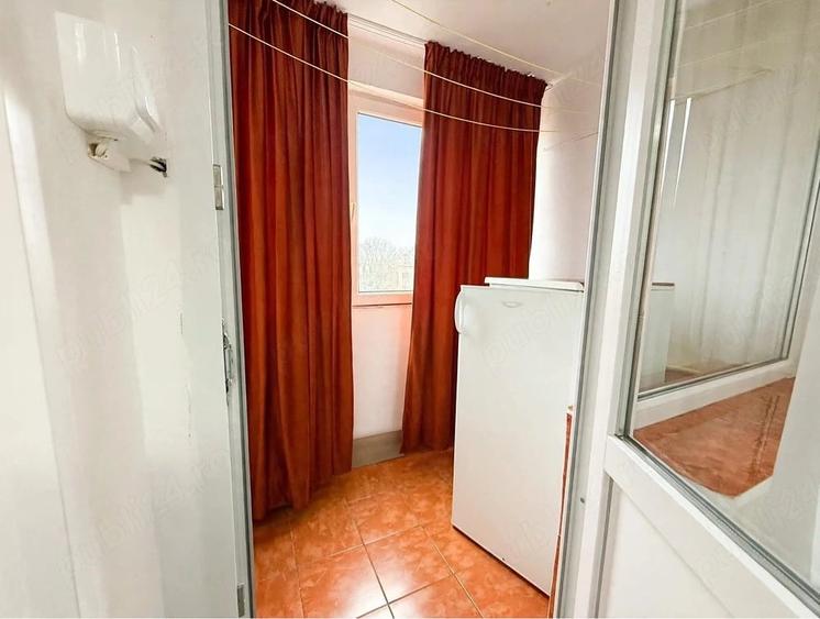 Garsonieră semidecomandată în Brazda lui Novac