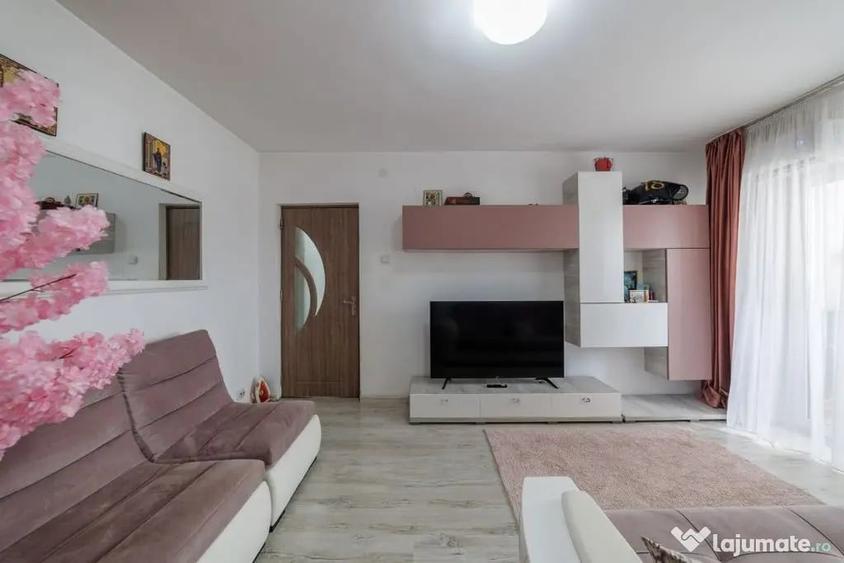 Apartament cu 2 camere semidecomandat în Trivale