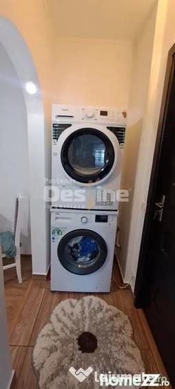 Apartament cu 3 camere semidecomandat în Tătărași
