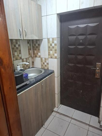 Garsonieră decomandată în Central