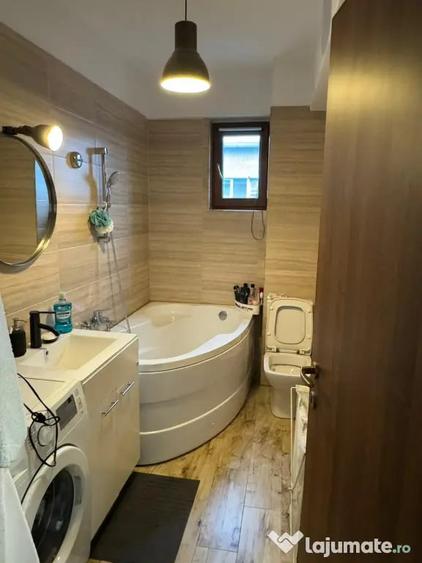 Apartament cu 2 camere semidecomandat în Aviației
