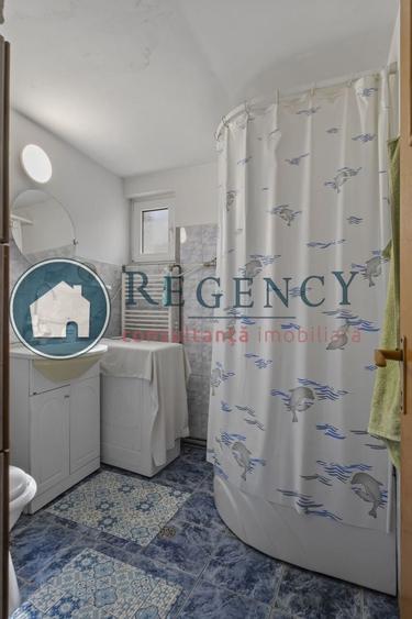 Casă individuală cu 4 camere cu Canalizare în Ciolpani