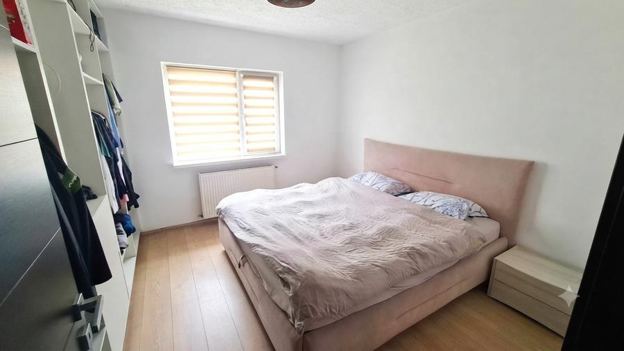 Apartament cu 3 camere decomandat în Griviței