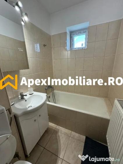 Apartament cu 3 camere semidecomandat în Drumul Taberei