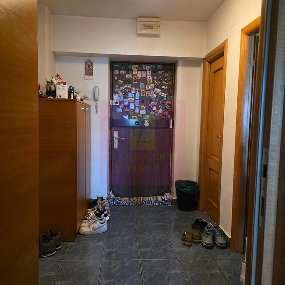 Apartament cu 3 camere decomandat în Unirii