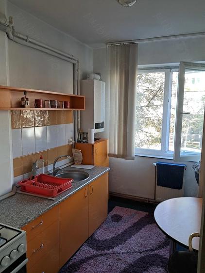 Apartament cu 2 camere semidecomandat în Ultracentral