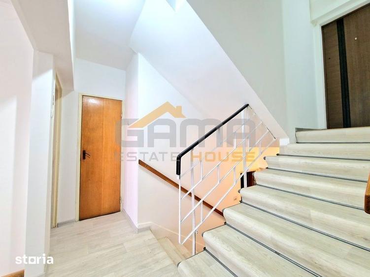 Apartament cu 3 camere decomandat în Polivalentă