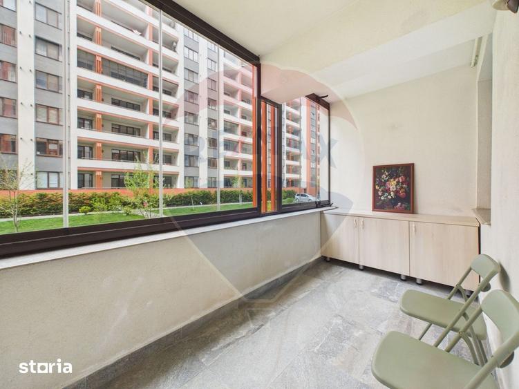 Apartament cu 3 camere, mobilat în Tractorul