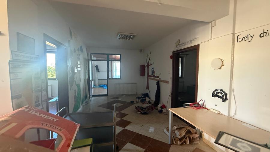 Casă individuală cu 11 camere cu Teren 1300 Mp în Pipera
