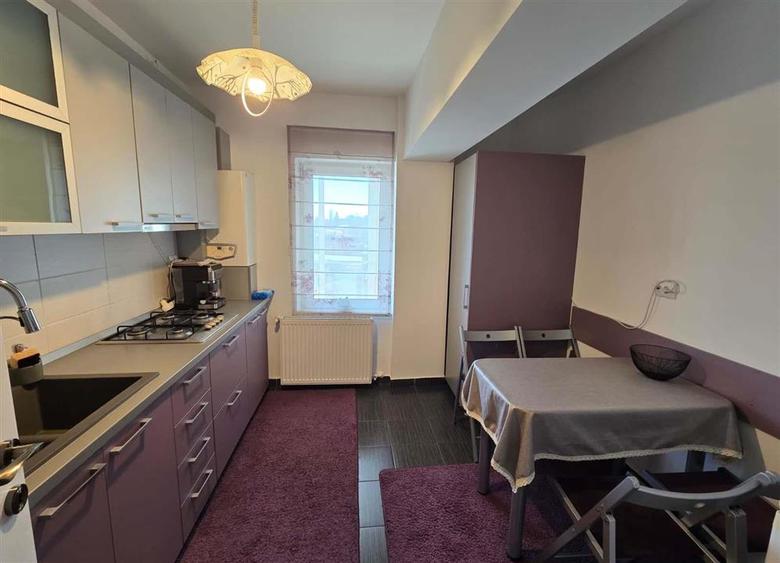 Apartament cu 2 camere decomandat, mobilat în Universității