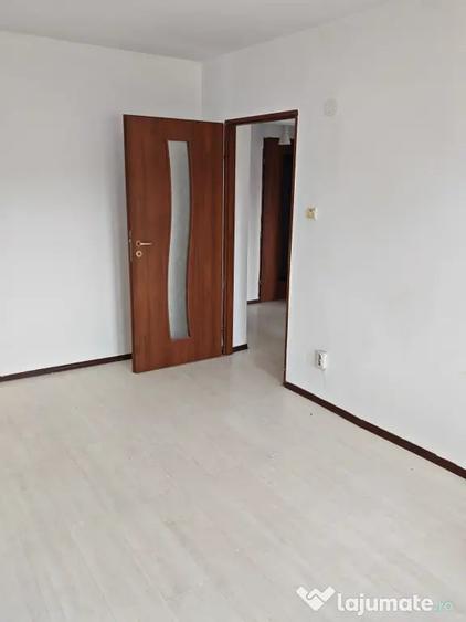 Apartament de vanzare - 2