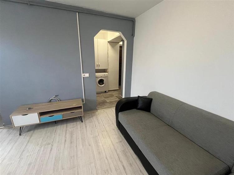 Apartament cu 2 camere nedecomandat în Central