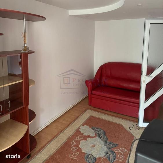 Apartament cu 3 camere semidecomandat în Ultracentral