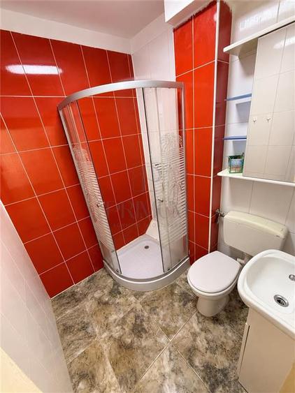 Apartament cu 2 camere decomandat în Soarelui