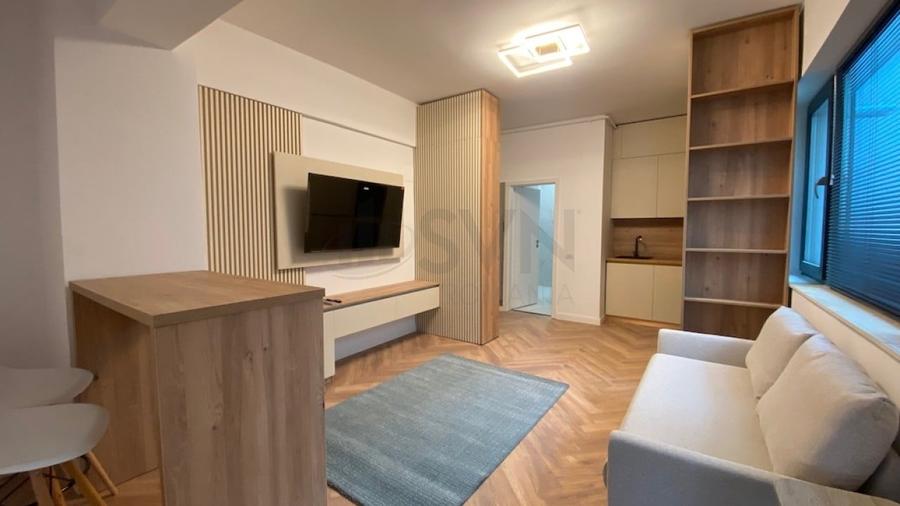 Apartament cu 2 camere semidecomandat, mobilat în Băneasa