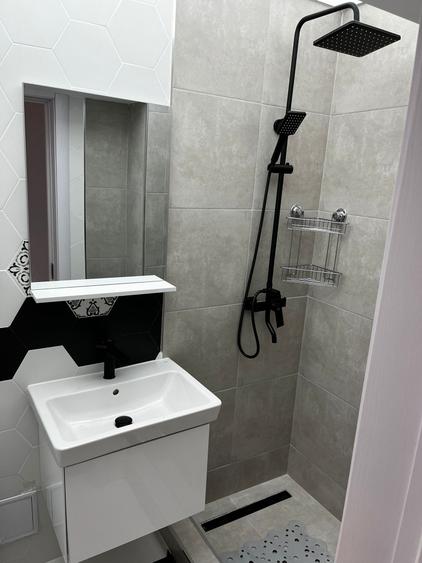 Apartament cu 4 camere decomandat, mobilat în Unirii