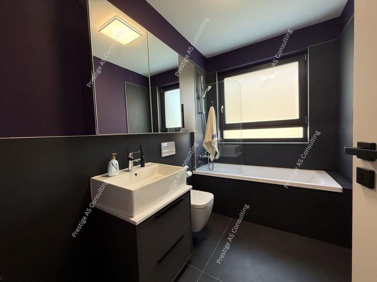 Apartament cu 3 camere semidecomandat, mobilat în Aradului