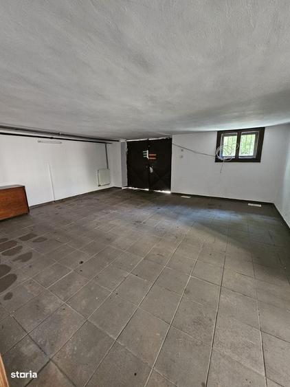 Casă cu 4 camere decomandat în Ghiroda