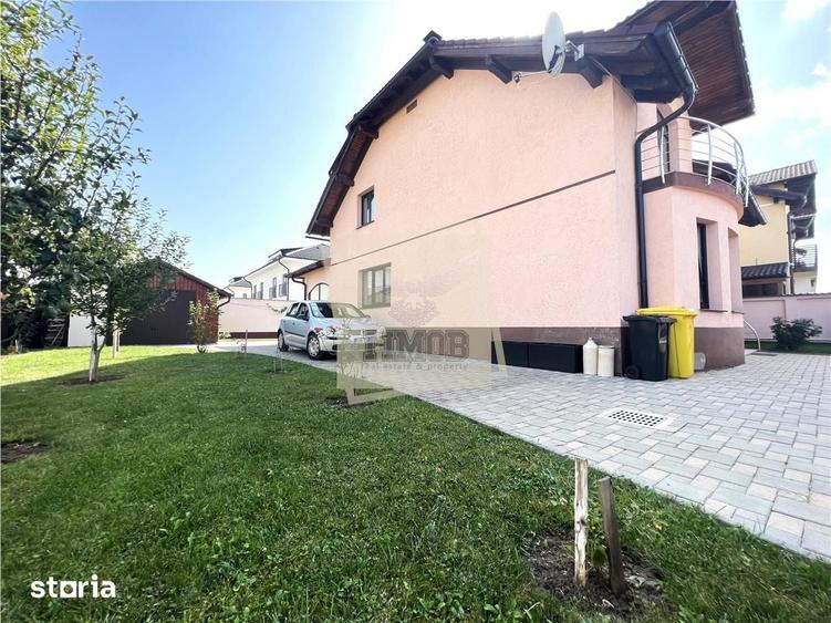 Casă cu 5 camere cu Teren 300 Mp în Central