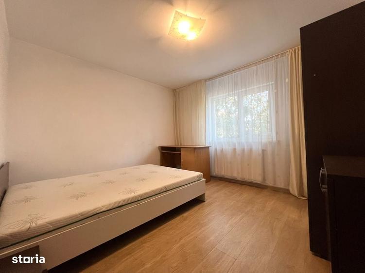 Apartament cu 3 camere decomandat în Ghiroda