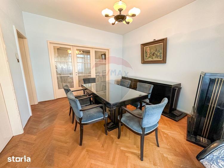 Apartament cu 3 camere în Centrul Istoric