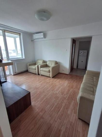 Apartament cu 2 camere decomandat, mobilat în Gara de Nord