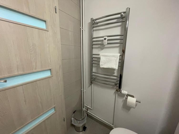 Apartament cu 3 camere decomandat în Brâncoveanu