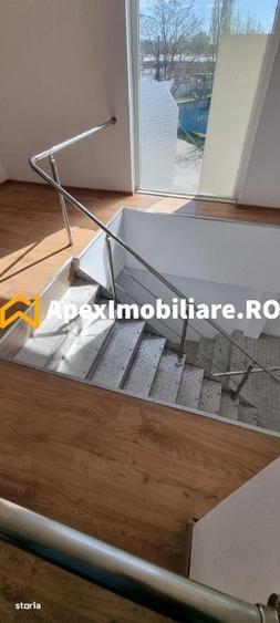 Spațiu comercial, de 550 mp, în Vest