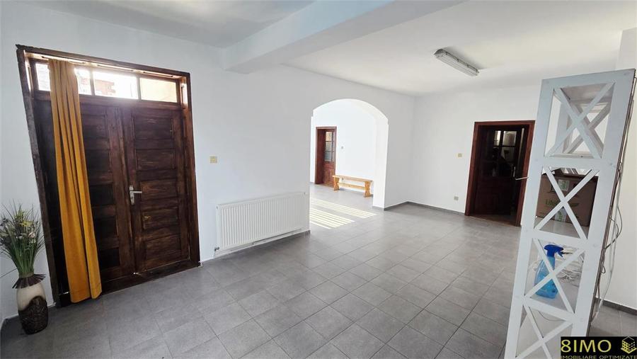 Birou, de 100 mp, în Burdujeni