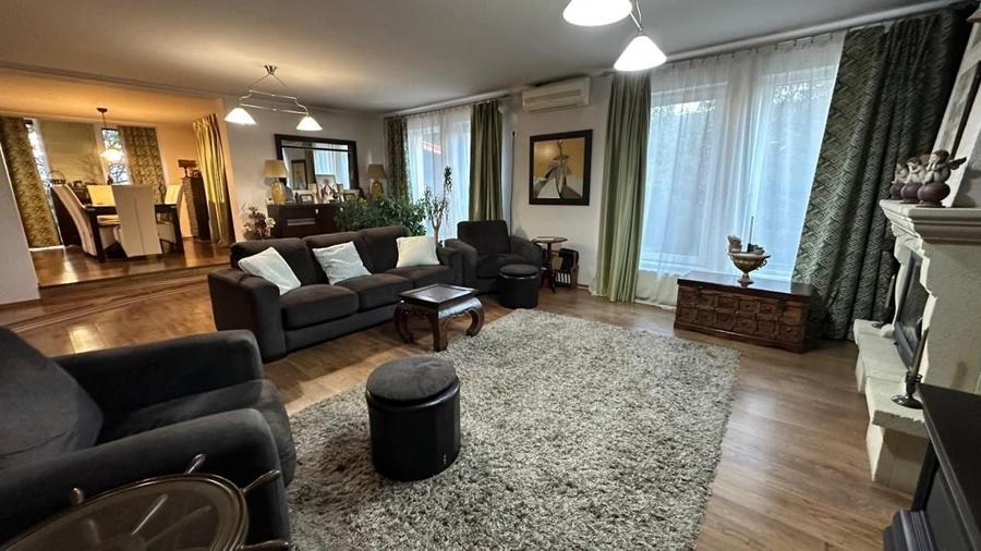 Casă cu 6 camere cu Teren 700 Mp în Șelimbăr