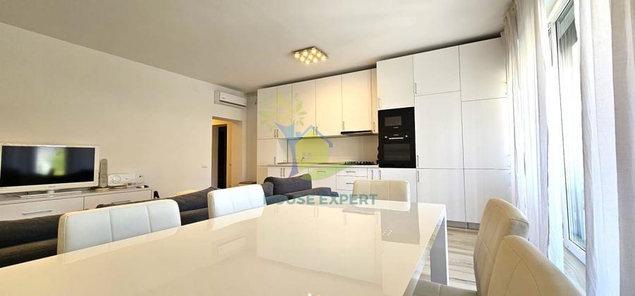 Apartament cu 3 camere decomandat, mobilat în Barbu Văcărescu