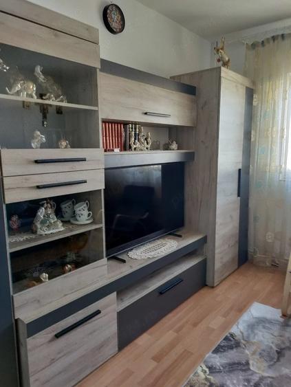 Vand ap. 2 camere decomandat - 4