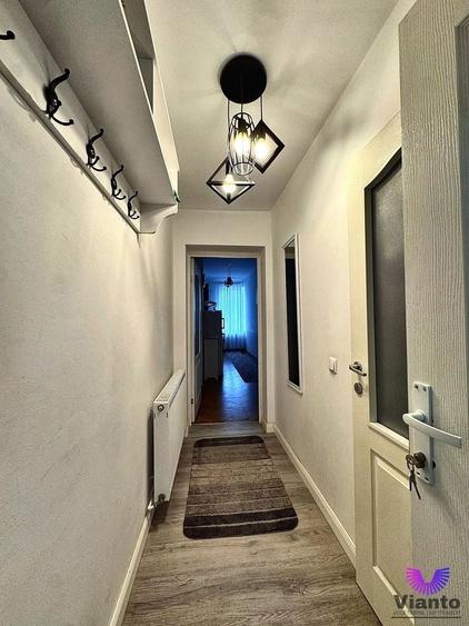Apartament cu 4 camere, mobilat în Central