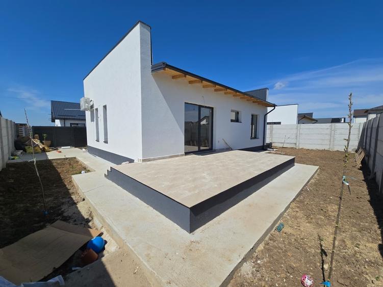 Casă individuală cu 3 camere cu Teren 275 Mp în Berceni